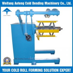 Decoiler device for roll forming machine